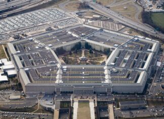 Pentágono exige que jornalistas submetam reportagens a sua aprovação Pentágono exige que jornalistas submetam reportagens a sua aprovação