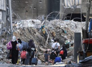 Gaza sofre apagão de telecomunicações Gaza sofre apagão de telecomunicações