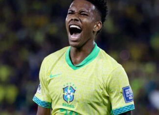 Brasil joga bem no Maracanã e derrota Chile pelas Eliminatórias Brasil joga bem no Maracanã e derrota Chile pelas Eliminatórias
