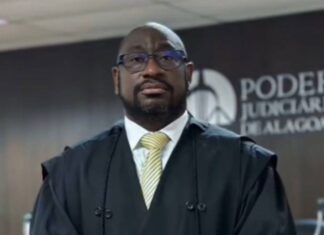 Advogado João Neto Anuncia Noivado Com Ex-companheira Que O Acusou De Agressão