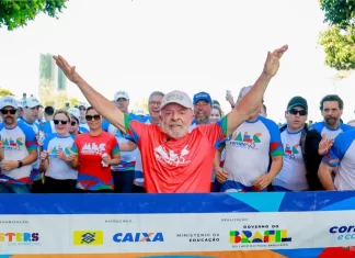 VÍDEO: Lula Participa De Corrida Em Homenagem Aos 95 Anos Do MEC
