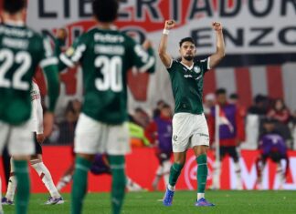 Palmeiras supera pressão e derrota River no Monumental de Núñez Palmeiras supera pressão e derrota River no Monumental de Núñez