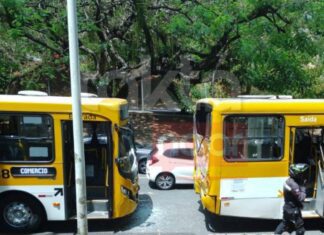 Colisão Entre ônibus Causa Lentidão Na Avenida Centenário