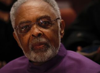 Gilberto Gil recebe título de Doutor Honoris Causa pela UFRGS