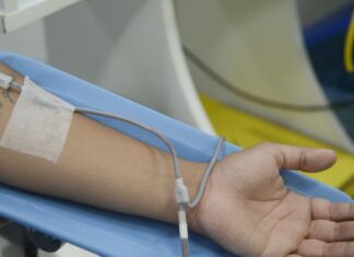 Sociedade de Reumatologia defende mais centros de infusão no SUS