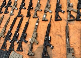 Polícia Encontra Maior Arsenal De Fuzis Já Registrado Na Bahia Em Operação Em Camaçari