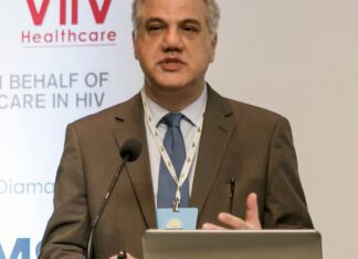 Covid-19 não desapareceu e casos continuam ocorrendo, alerta médico