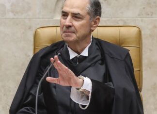 Em última sessão como presidente do STF, Barroso defendeu a Corte