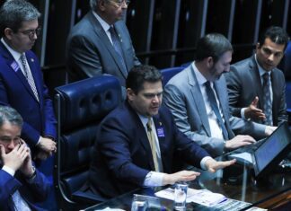Senado aprova projeto que encurta inelegibilidade pela Ficha Limpa