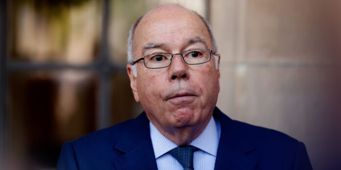 “Não podemos admitir intervenções externas", defende Mauro Vieira
