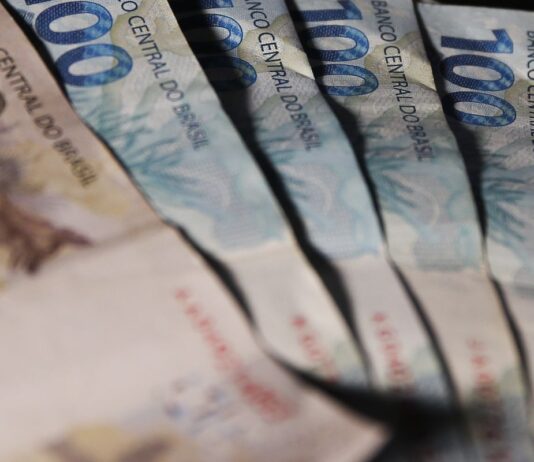 CMN endurece regras para bancos captarem recursos com garantia do FGC