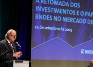 Mercadante defende democratizar acesso ao mercado de capitais