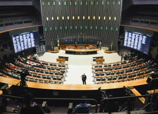 Câmara Vota Nesta Terça Projeto Que Proíbe Cobrança Por Bagagem De Mão