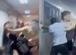 Estudantes De Escola Particular Trocam Socos E Empurrões Em Salvador