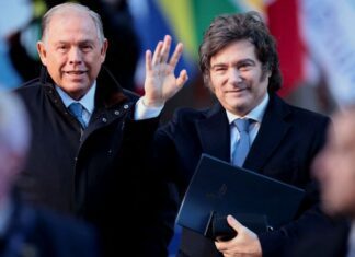 Chanceler da Argentina pede demissão dias antes de eleição legislativa Chanceler da Argentina pede demissão dias antes de eleição legislativa