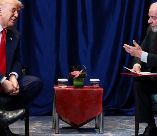 Lula repudia ataque a tiros ocorrido em evento com Donald Trump Lula se reúne com Trump na Malásia e discute relações entre Brasil-EUA