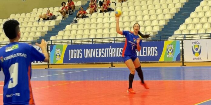 Estudantes-atletas conciliam múltiplas tarefas para seguir no esporte Estudantes-atletas conciliam múltiplas tarefas para seguir no esporte