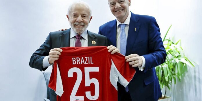 Lula convida presidente da Fifa para conhecer Universidade do Esporte