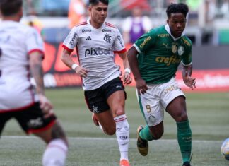 Rádio Nacional transmite ao vivo emoções de Flamengo x Palmeiras Rádio Nacional transmite ao vivo emoções de Flamengo x Palmeiras