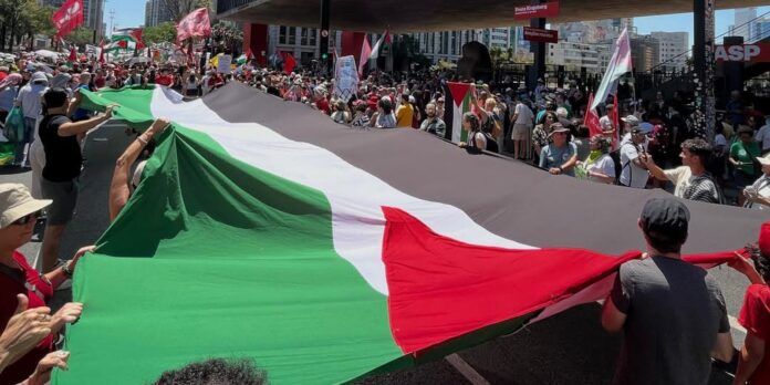 Ato pede libertação de ativistas de flotilha e medidas duras do Brasil
