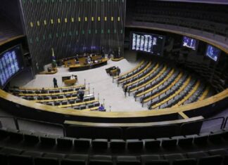 Câmara Aprova Piso Salarial Nacional Para Professores Temporários