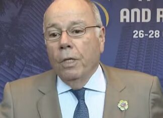 Reuniões para suspender tarifaço começam ainda hoje, diz Mauro Vieira Reuniões para suspender tarifaço começam ainda hoje, diz Mauro Vieira