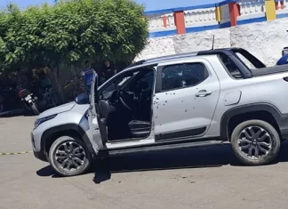 Casal E Criança São Baleados Dentro De Carro No Oeste Da Bahia
