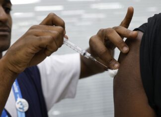 Dia D da Multivacinação mobiliza 30 mil salas pelo país
