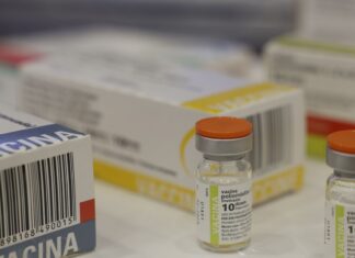 Fiocruz e UFMG firmam parceria para expandir centro de vacinas