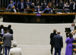Congresso retoma trabalhos com foco na CPMI do INSS