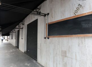 Vigilância Sanitária do DF interdita bebidas em rede de supermercados