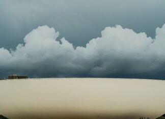 Deputados pedem investigação federal sobre megaoperação no Rio