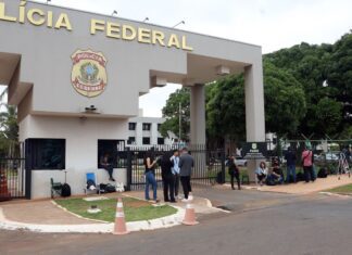 “Todo mundo sabe o que ele fez”, diz Lula sobre prisão de Bolsonaro "Todo mundo sabe o que ele fez", diz Lula sobre prisão de Bolsonaro