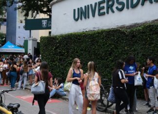 Enem 2025: candidatos fazem prova de matemática e ciências da natureza