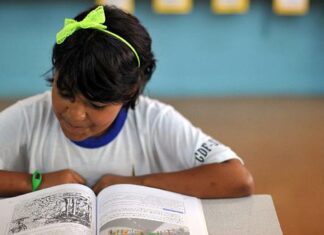 Lei que obriga ensino da cultura afro-brasileira completa 22 anos