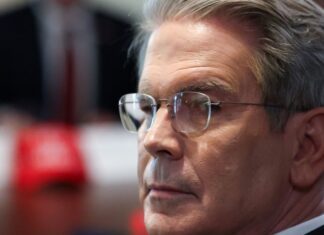 EUA vão retirar tarifas de alguns produtos de quatro países EUA vão retirar tarifas de alguns produtos de quatro países