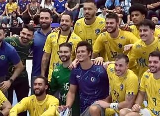 Brasil derrota Argentina e é campeão do Torneio Quatro Nações Brasil derrota Argentina e é campeão do Torneio Quatro Nações