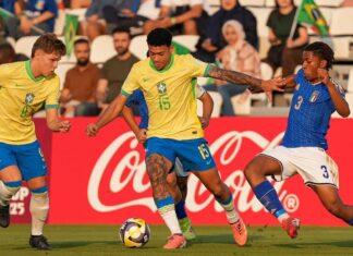 Brasil perde para Itália nos pênaltis e fica em 4º no Mundial Sub-17 Brasil perde para Itália nos pênaltis e fica em 4º no Mundial Sub-17