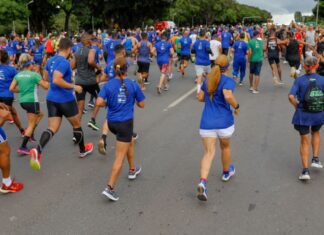 Corrida ColaboraGov celebra Dia do Servidor e promove integração Corrida ColaboraGov celebra Dia do Servidor e promove integração