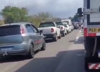 Moradores Fecham BA-099 E Exigem UPA Em Barra Do Pojuca