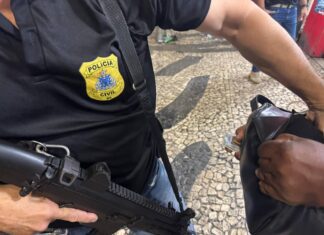 Mulher é Presa Em Flagrante Por Furto E Descoberta Com Mandado De Prisão Em Aberto Em Euclides Da Cunha