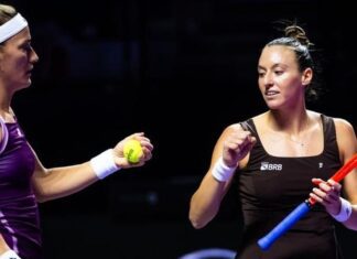 Stefani e Babos perdem na decisão e ficam com o vice no WTA Finals Stefani e Babos vencem russas e se aproximam da semi do WTA Finals
