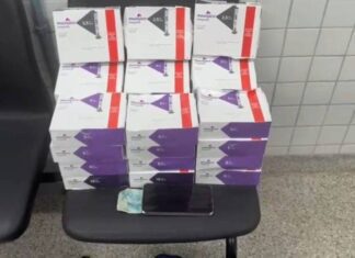 Idosa é Presa Com 27 Caixas De Canetas Emagrecedoras Roubadas Em Salvador