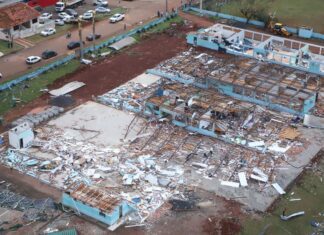 Tornado no Paraná deixa seis mortos e mais de 750 feridos