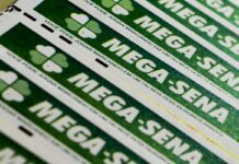 Mega-Sena acumula; confira os números sorteados