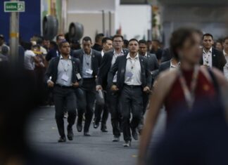 Pessoas gritando “fire” e correria: os relatos de voluntários da COP30