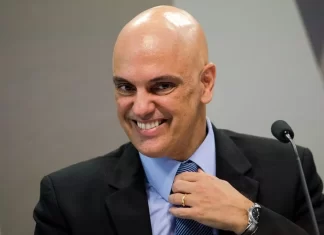 Inelegível? Moraes Comunica TSE Sobre Inelegibilidade De Bolsonaro