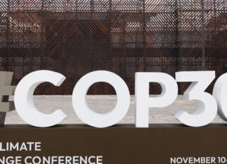 Flotilha Yaku Mama chega à COP30 com integrantes de etnias indígenas