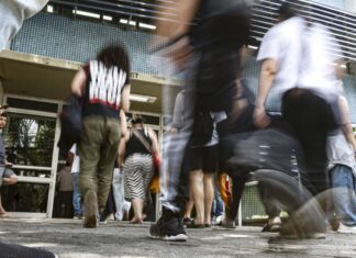 Enem 2025: 4,8 milhões participam do 1° dia de provas neste domingo