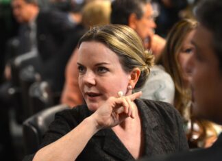 Gleise culpa Selic pela dívida pública e não as despesas do governo